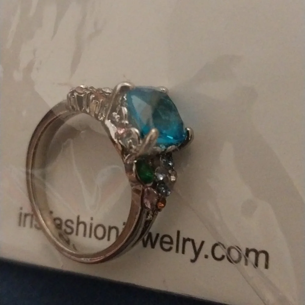 Multi colored iris ring - Picture 3 of 4